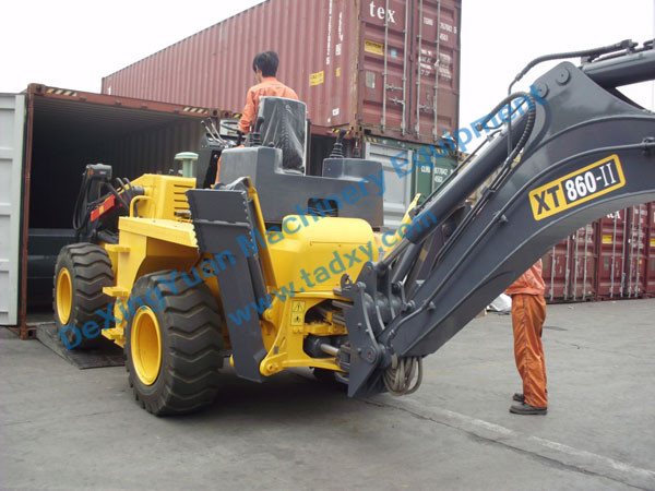 c鿴ԔϢ}Backhoe loader packing xΔ1316